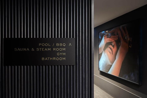 Shadow Play By Peppers - Stayed 22