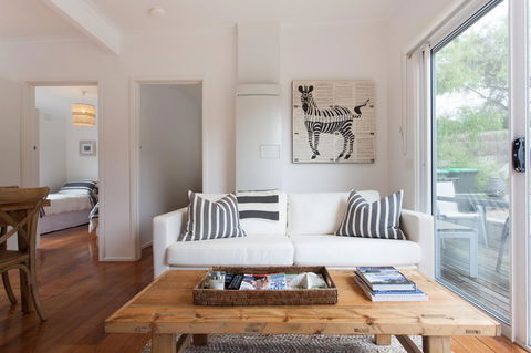 Capella Villa No. 4 - Stunning Luxury Decor Inside And Out - Stays Accommodation 3