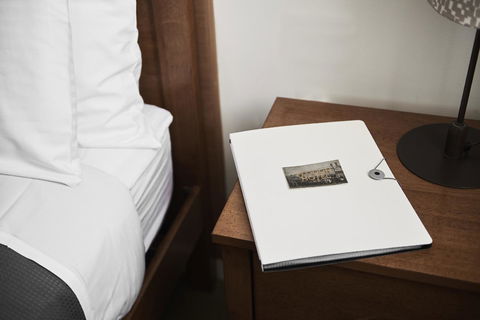 Plough Hotel - Stays Accommodation 10