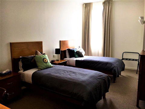 Plough Hotel - Stays Accommodation 9