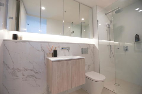 Box Hill 2 Bedroom Apt (La Maison) 02 - Stayed 4