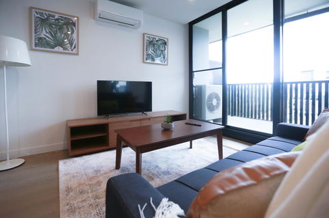 Box Hill 2 Bedroom Apt (La Maison) 02 - Stayed 2