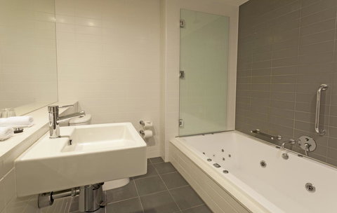 Causeway 353 Hotel - Stayed 9
