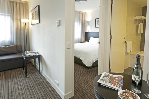 Causeway 353 Hotel - Stayed 33