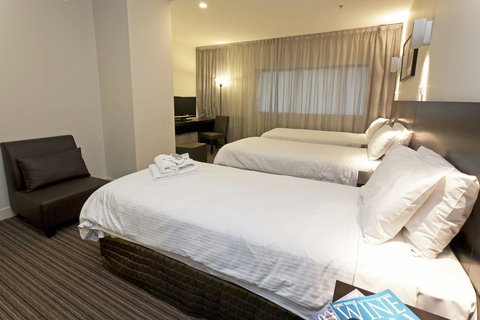 Causeway 353 Hotel - Stayed 20