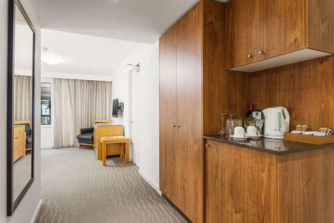 Quality Hotel Bayside Geelong - Stays Accommodation 20