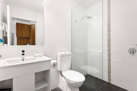 Quality Hotel Bayside Geelong - Stays Accommodation 24