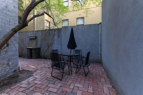 Unique 3 Bedroom Central CBD Townhouse - Stays Accommodation 16
