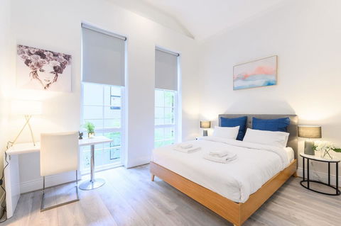 Unique 3 Bedroom Central CBD Townhouse - Stays Accommodation 7