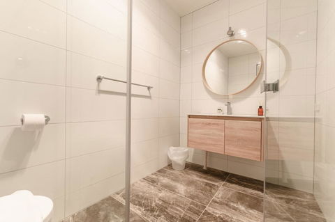 Unique 3 Bedroom Central CBD Townhouse - Stays Accommodation 14