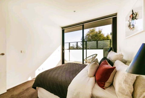 Apartments In Richmond Church St Near MCG - Stayed 15