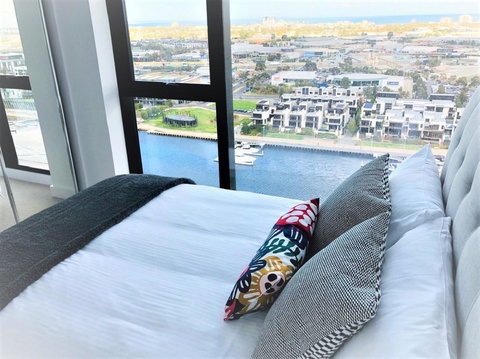 Melbourne Private Apartments - Collins Wharf Waterfront, Docklands - Stayed 17