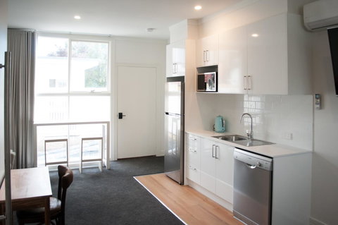 Anchor Geelong - Stayed 9