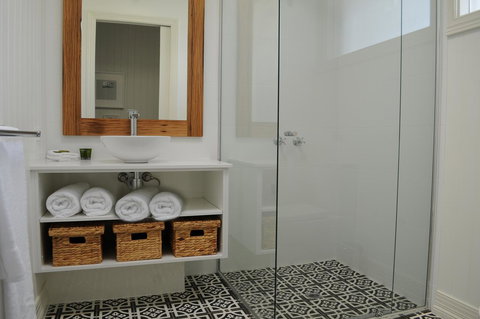 Anchor Geelong - Stayed 14