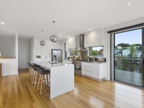 Aireys Ocean View - Stayed 6