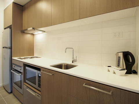 Apartments @ 350 William - Stays Accommodation 5