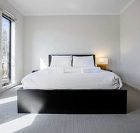 Point Cook Home with a Lovely View in Salt Water - Stays Accommodation