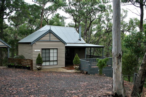 Tangenong Cottages - Stays Accommodation 15
