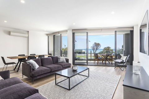Blairgowrie Apartment 1 - On The Beach - Stays Accommodation 5