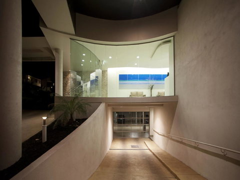 The Waves Apartments - Stayed 19