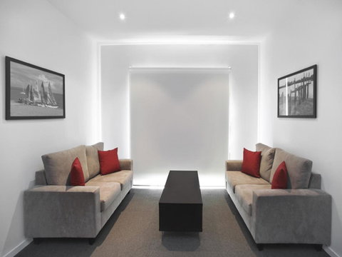 The Waves Apartments - Stayed 10