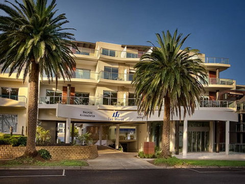 The Waves Apartments - Stayed 1