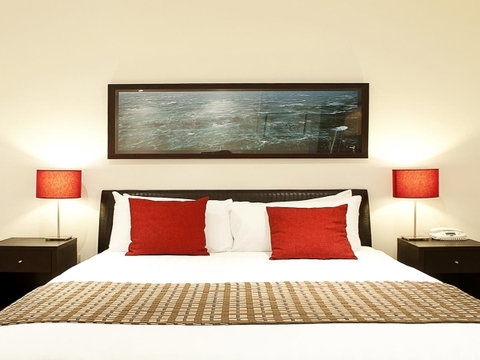 The Waves Apartments - Stayed 9