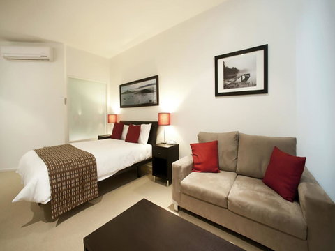 The Waves Apartments - Stayed 13