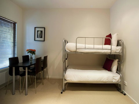 The Waves Apartments - Stayed 18