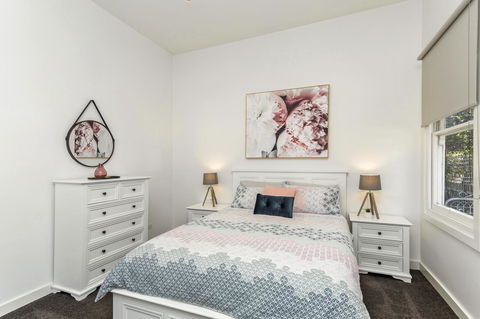 Central Bendigo Cottage, Walk To Everywhere!! - Stayed 1