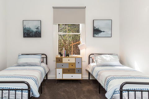 Central Bendigo Cottage, Walk To Everywhere!! - Stayed 6