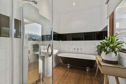 Central Bendigo Cottage, Walk To Everywhere!! - Stayed 11