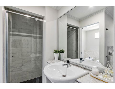 Sophisticated Modern 3 Bed Home In Foodie Paradise - Stayed 11
