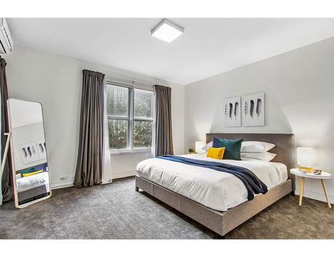 Sophisticated Modern 3 Bed Home In Foodie Paradise - Stayed 7