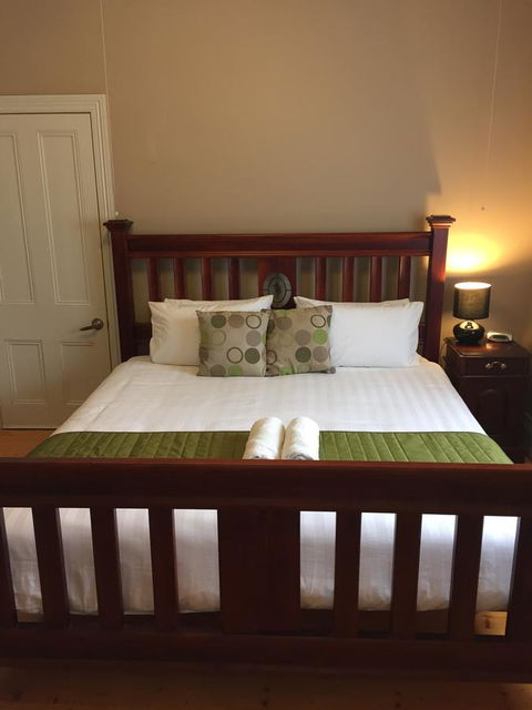 Little River Bed And Breakfast - Stays Accommodation 24