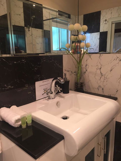 Little River Bed And Breakfast - Stays Accommodation 21