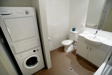 Quest Cheltenham - Stayed 27