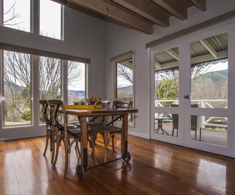 Abbys Cottages Bright - Stayed 17