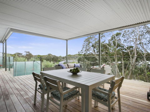 Lansdowne Villa - With Swimming Pool - Stays Accommodation 7