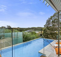 Lansdowne Villa - with swimming pool - Stays Accommodation