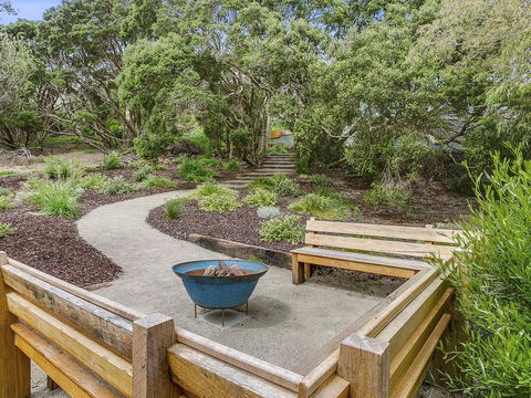 Lansdowne Villa - With Swimming Pool - Stays Accommodation 13