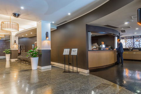 Mantra On Little Bourke - Stayed 17