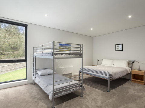 Cypress Hill - Stayed 11