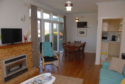 Green Grove - Stayed 10