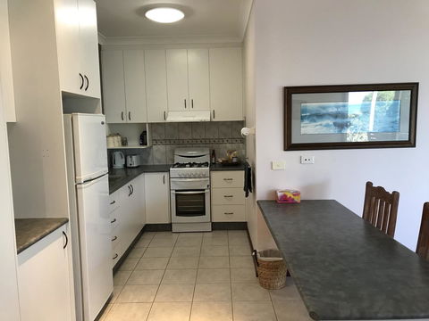 Eagle Bay Views - Stayed 15