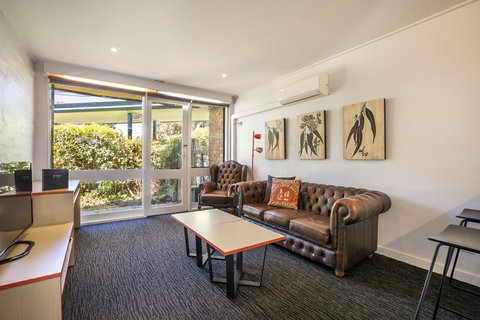 Burvale Hotel - Stayed 33
