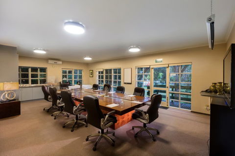 Eltham Gateway Hotel & Conference Centre - Stays Accommodation 12
