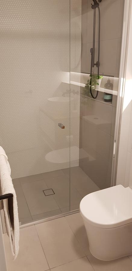 Ivanhoe Apartments - Stayed 5