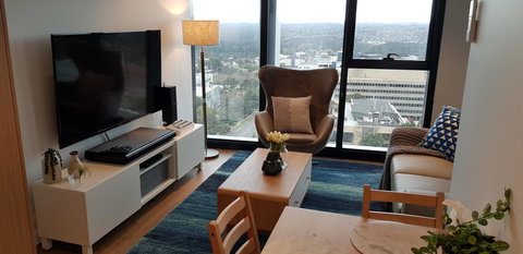 Ivanhoe Apartments - Stayed 11