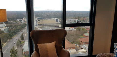 Ivanhoe Apartments - Stayed 7